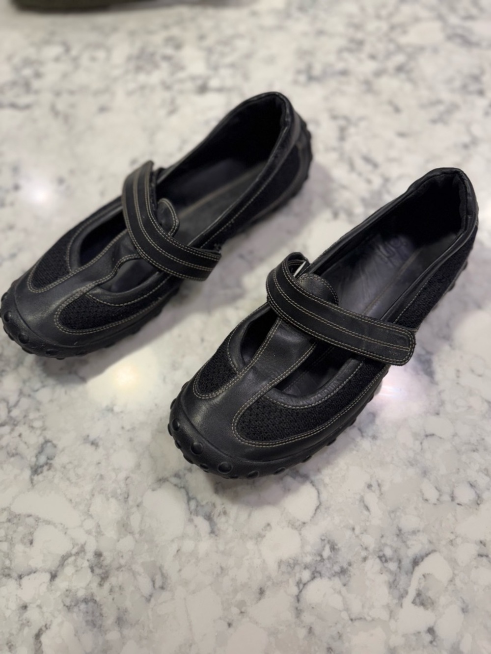 Women’s Athletic Mary Jane Sneakers - Black